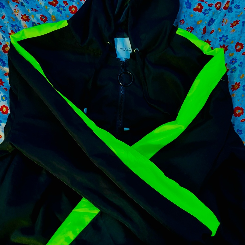 Cropped Windbreaker with striped neon sleeves